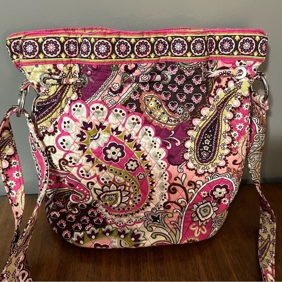 Vera Bradley medium crossbody, drawstring purse. - Picture 3 of 10